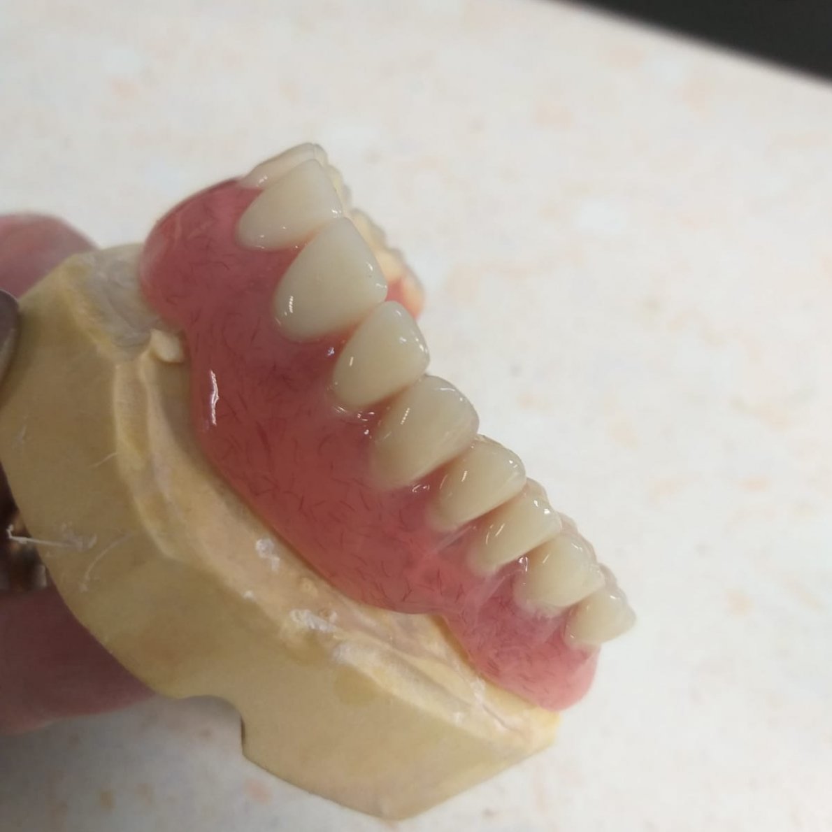 Laboratorium protetyczne AURUM DENTAL LABOR